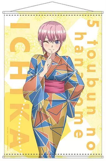 The Quintessential Quintuplets : Ichika Nakano yukata (B2 Tapestry)