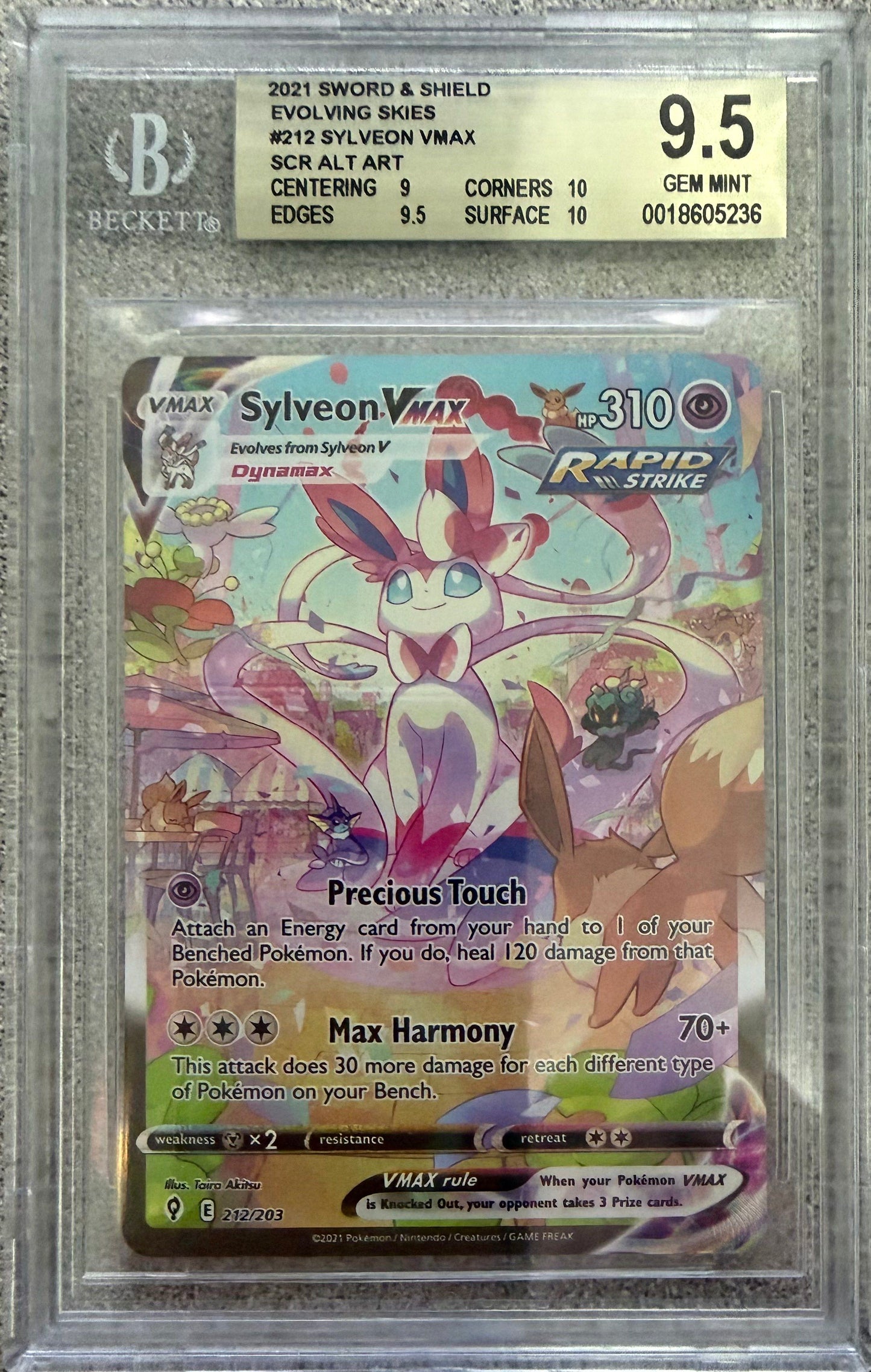 Graded Pokemon - Sylveon Vmax (212/203) Evolving Skies BGS 9.5